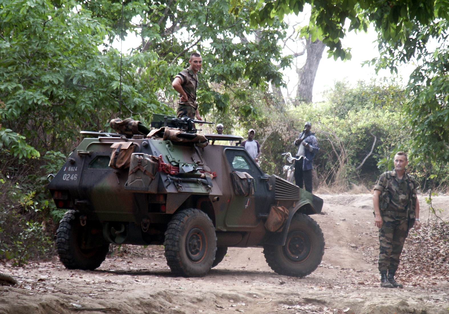 Patrouille en Côte d'Ivoire du 2e RH -- Photo © 2e R.H. -