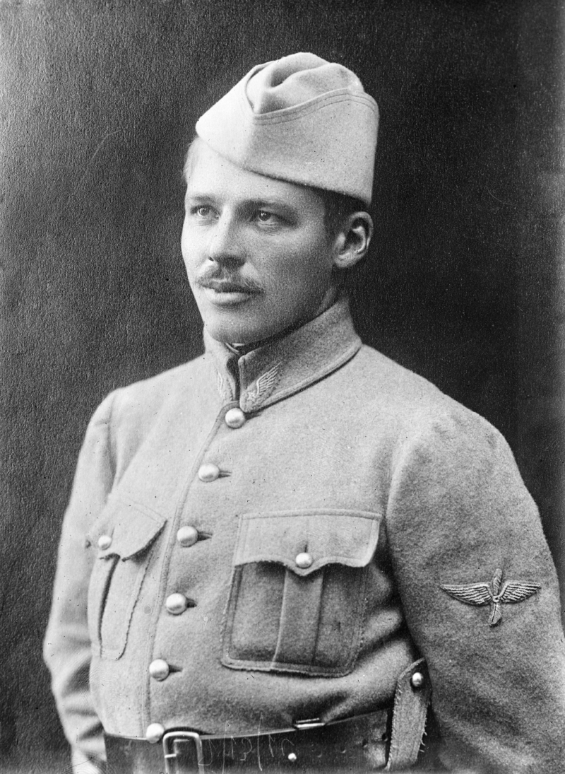 https://fr.wikipedia.org/wiki/Norman_Prince#/media/File:Sous-Lieutenant_Norman_Prince_summer1916.png
