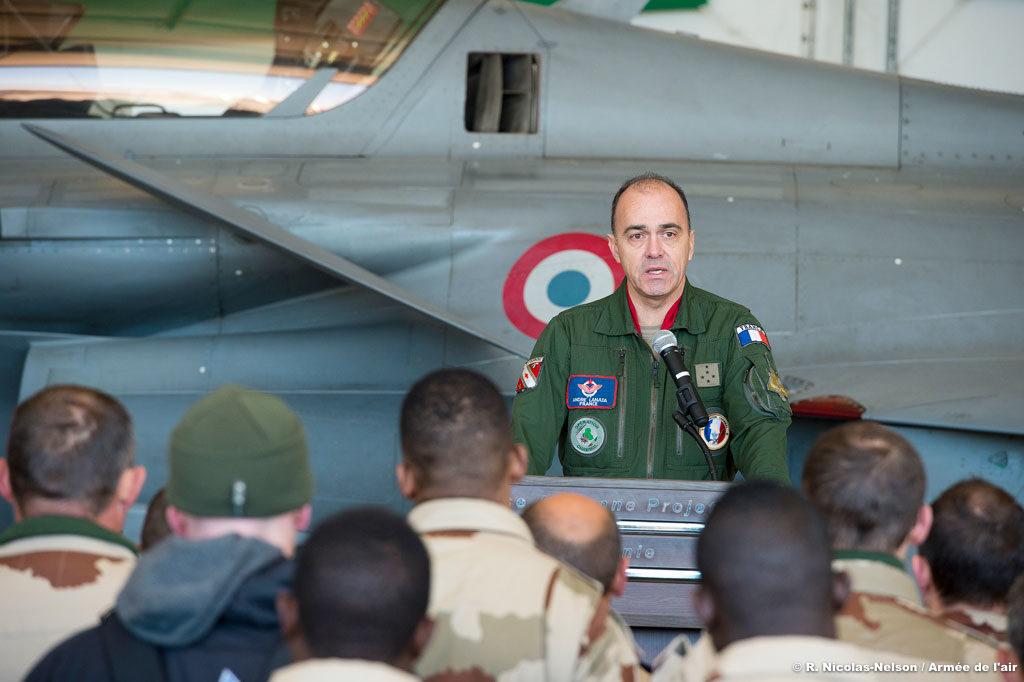 Le général André Lanata, CEMAA, explique ce que la LPM devrait apporter à l'armée de l'Air -- Photo Richard Nicolas-Nelson © Armée de l'air. -