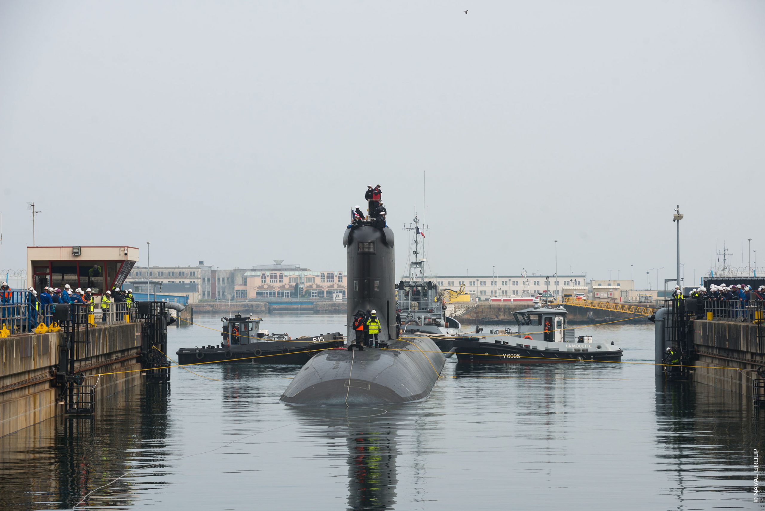 Sortie du sous-marin nucléaire d'attaque Suffren à l'arsenal de Cherbourg - Photo © Naval Group. -