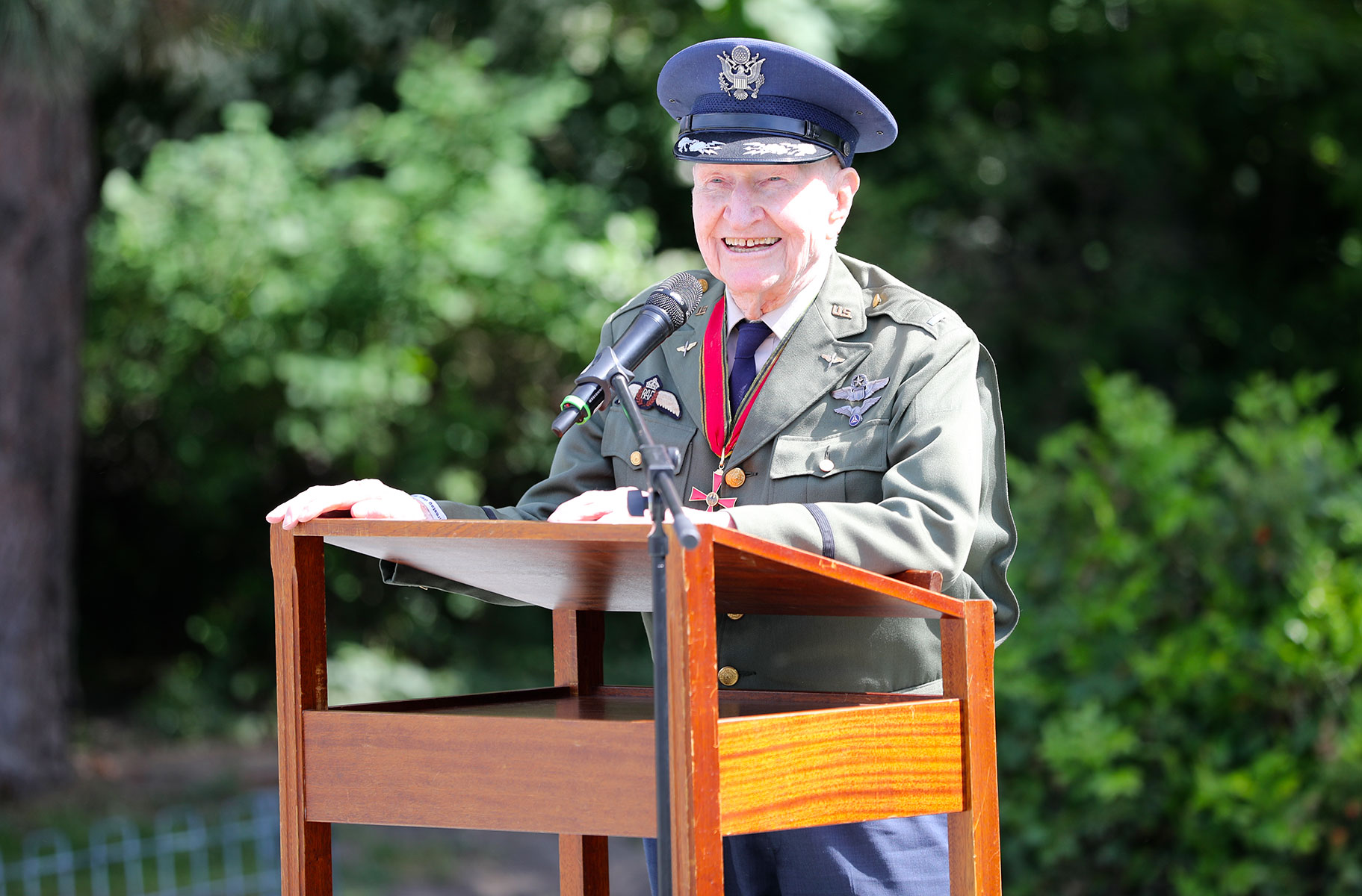 ‘Candy Bomber’ Passes Away at 101 European Security