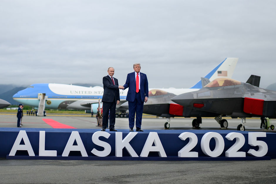 Poutine et Trump à Anchorage — Photo kremlkin.ru