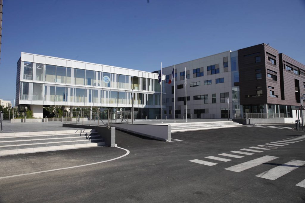 L'IRCGN de Pontoise est la référence en matière de police scientifique — Photo © Joël-François Dumont