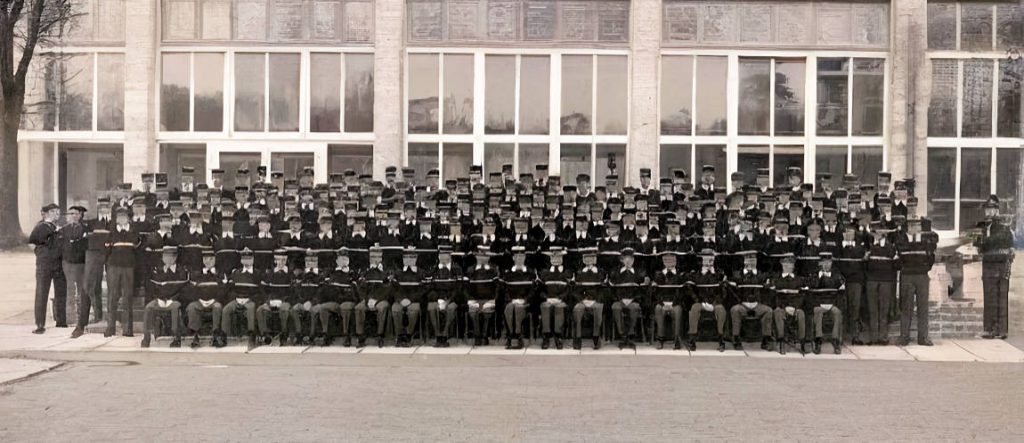- Depart des Gendarmes de Berlin Départ des Gendarmes dea Berlin — Photo © Gendarmerie Nationale