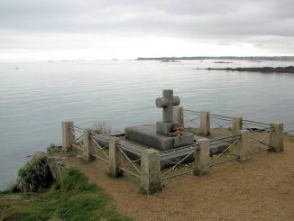 Tombe de Chateaubriand sur l’île de Grand Bé au large de Sainty-Malo — Photo TCY