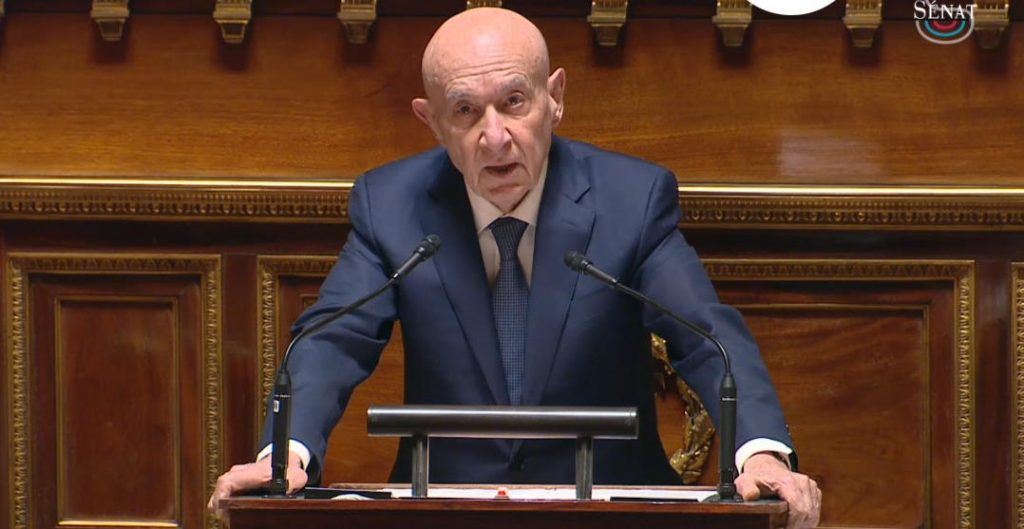 - Claude Malhuret 05 -