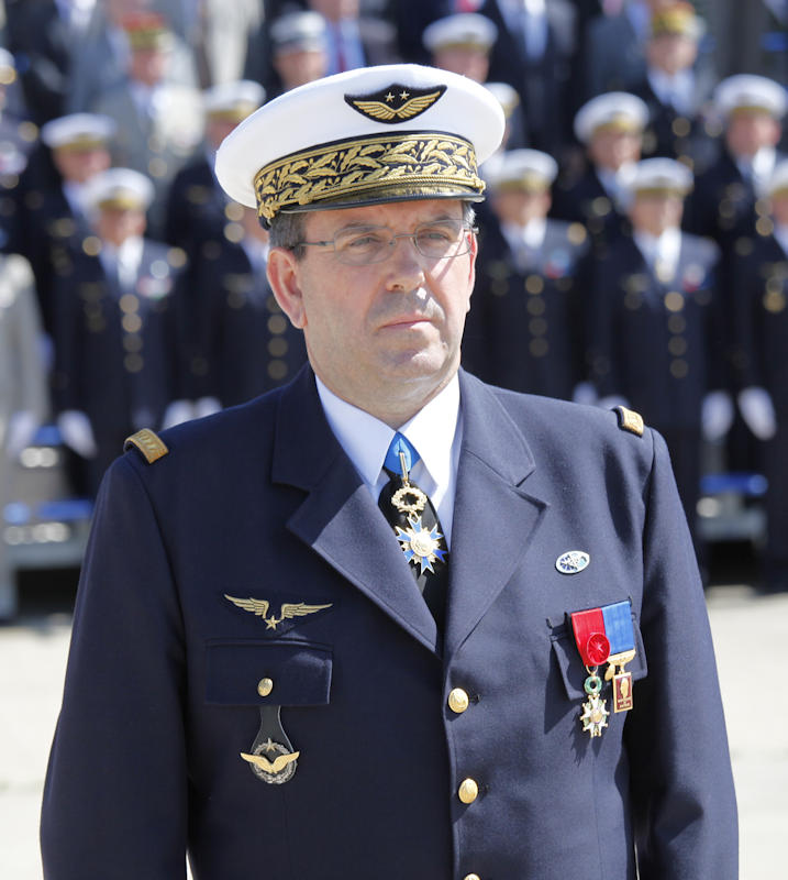 Adieux aux armes du général Philippe Carpentier à Villacoublay — Photo © European-Security