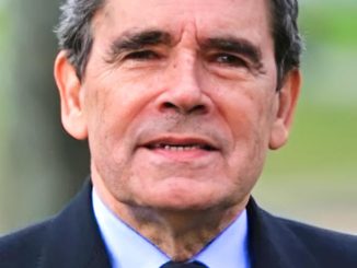 Claude Martin, Ambassadeur de France — Photo Éditions L'Aube